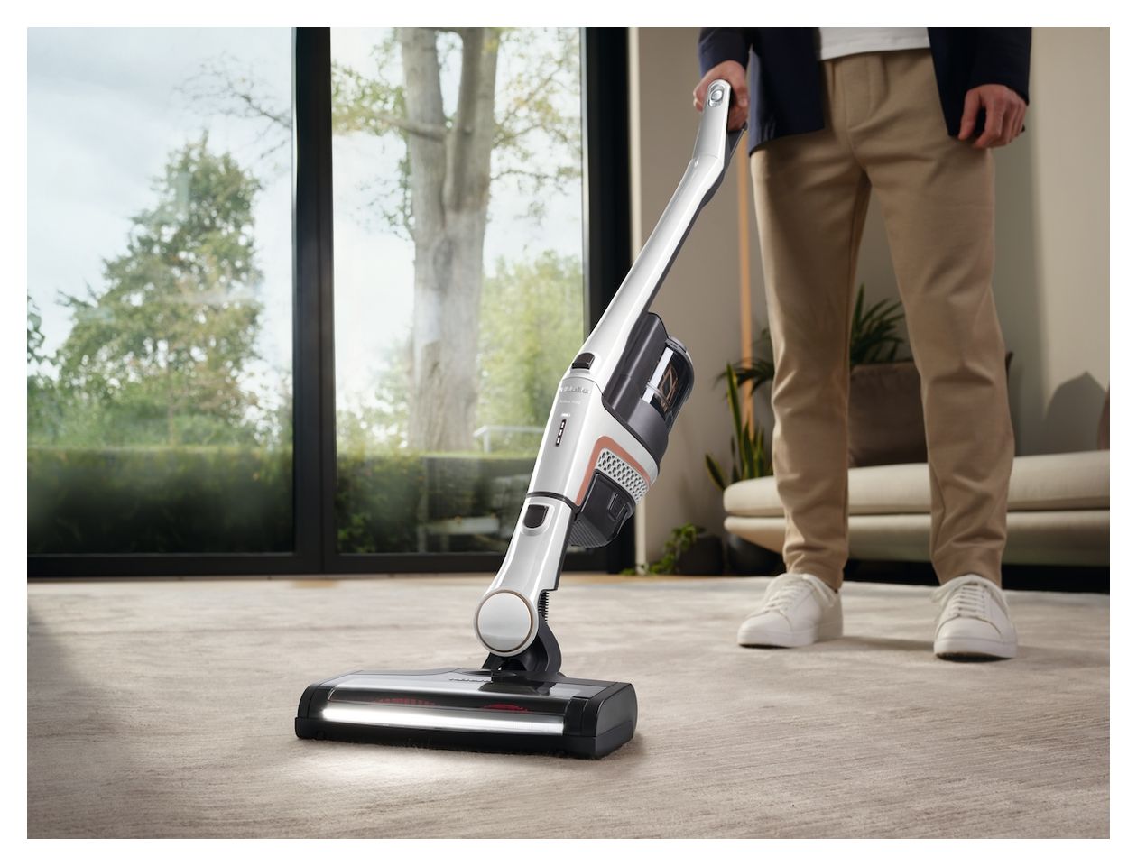 Triflex HX2 Flash Handstaubsauger Beutellos bis 60 min Laufzeit 25,2 V HEPA  (Weiß) 