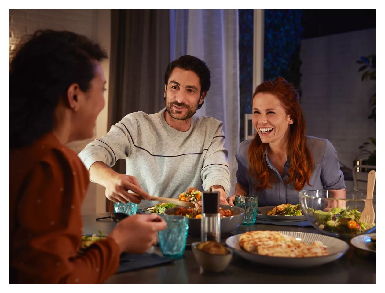 Hue White Ambience Starterset: E27 Lampe A60 Doppelpack + Dimmschalter LED Set für intelligente Beleuchtung 1100 mm Warmweiß, Kaltweiße 