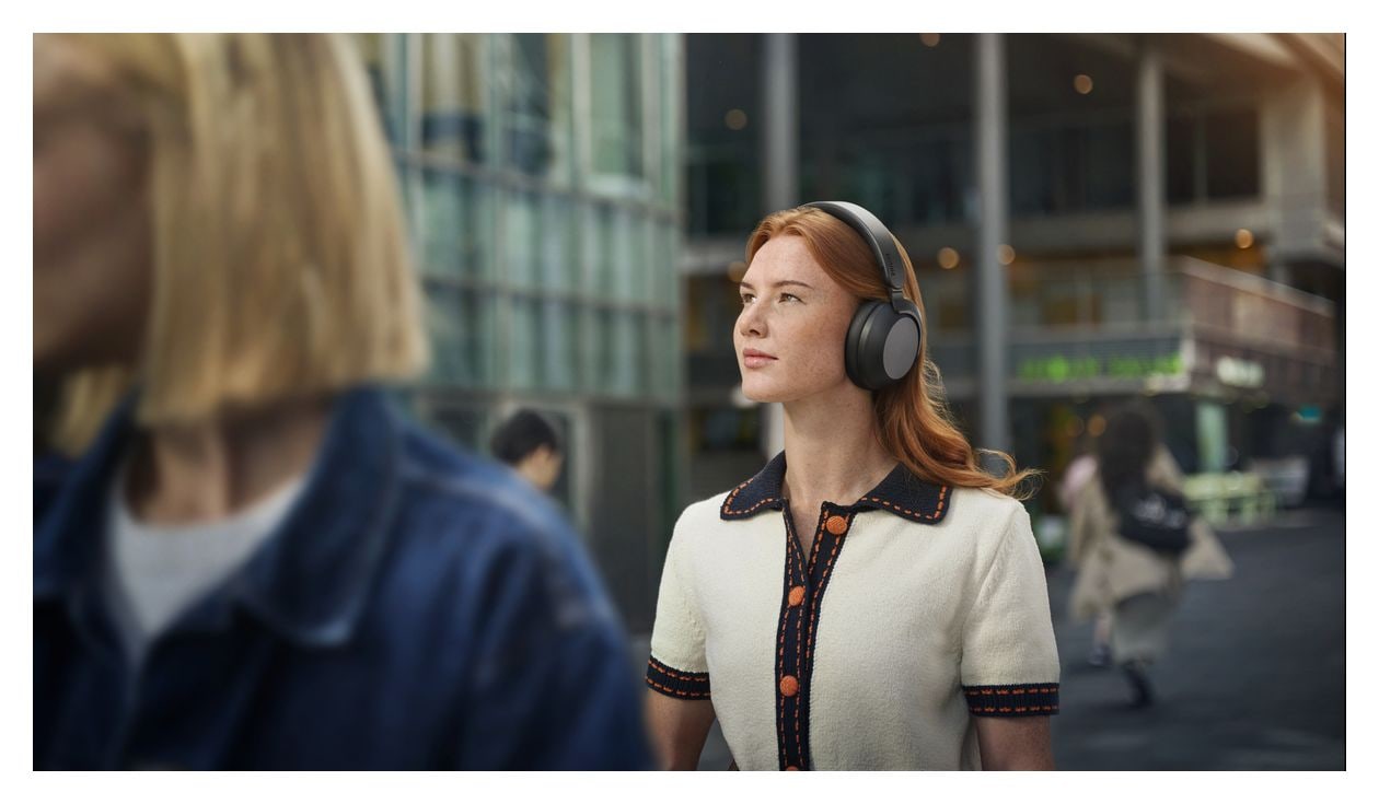 TAH8000EBK/00 Over Ear Bluetooth Kopfhörer kabelgebunden&kabellos 70 h Laufzeit IPX4 USB Typ-C  (Schwarz) 