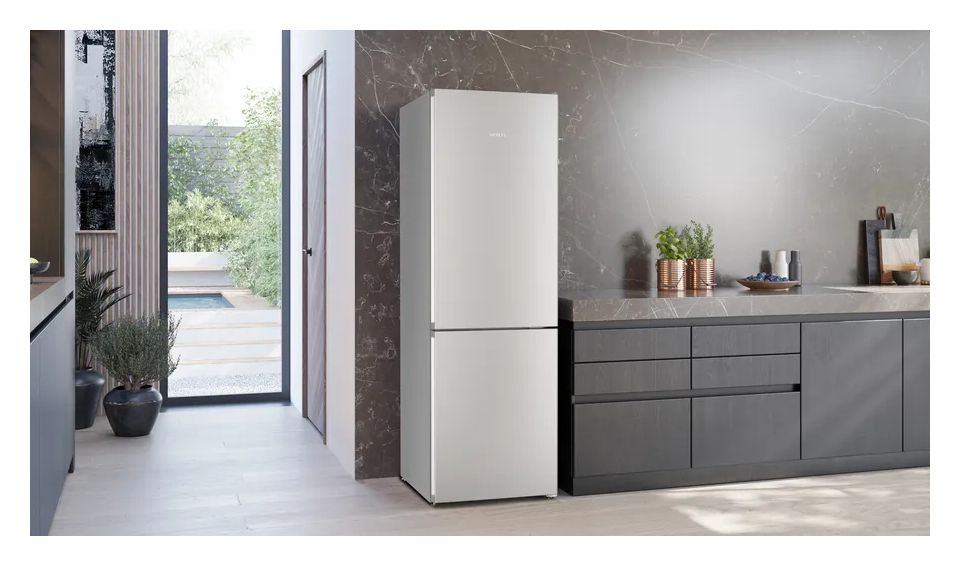 iQ300 KG36NVIAG 218 l / 103 l Kühl-Gefrierkombi freistehend NoFrost 111 kWh Jahr  (Edelstahl) 