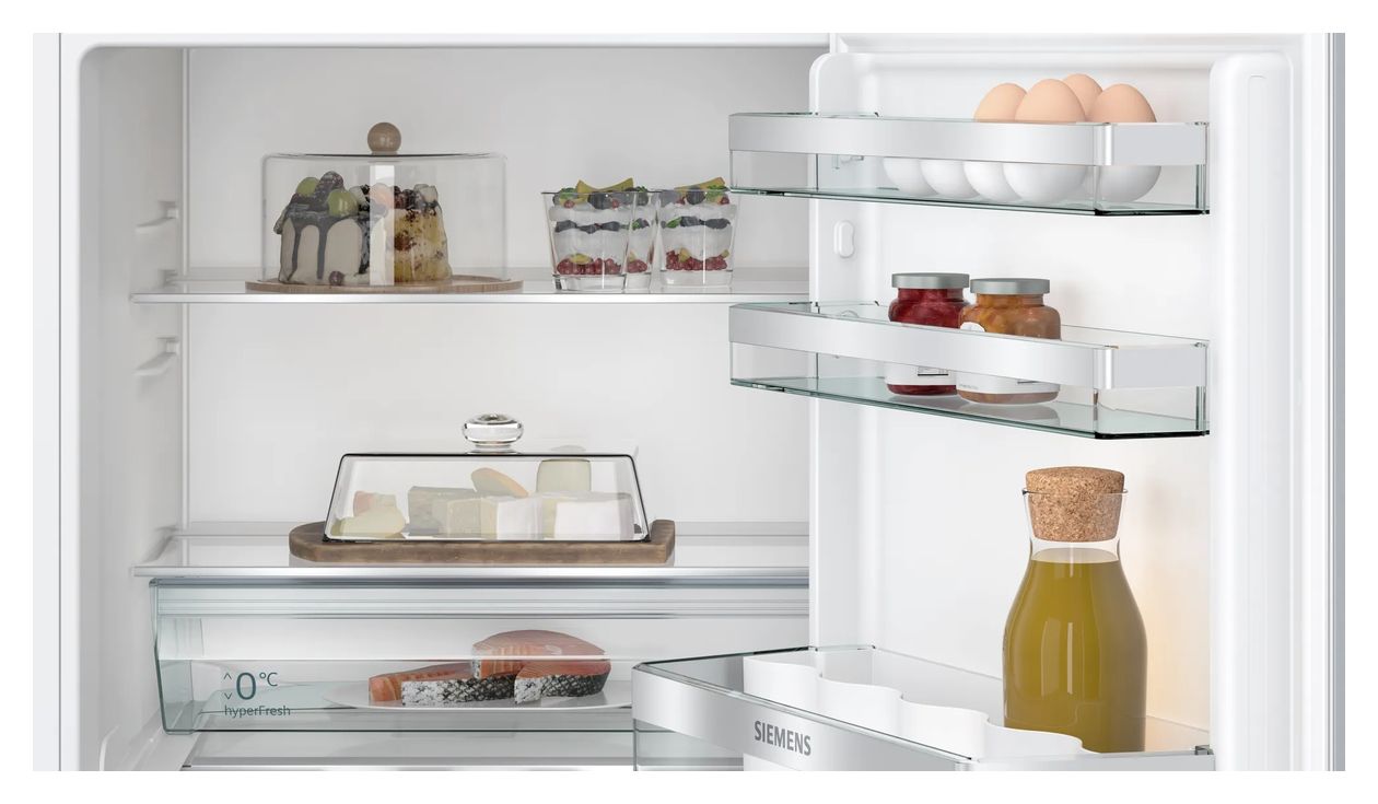 iQ500 KU21RADE0 134 l 82 cm Einbaukühlschrank EEK: E 93 kWh Jahr 
