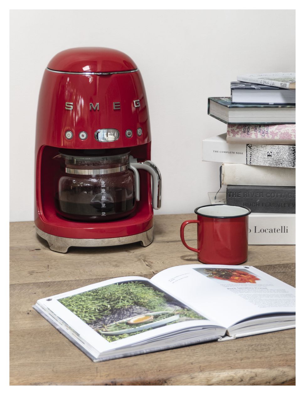 DCF02RDEU 10 Tassen Filterkaffeemaschine 1,4 l  (Rot) 