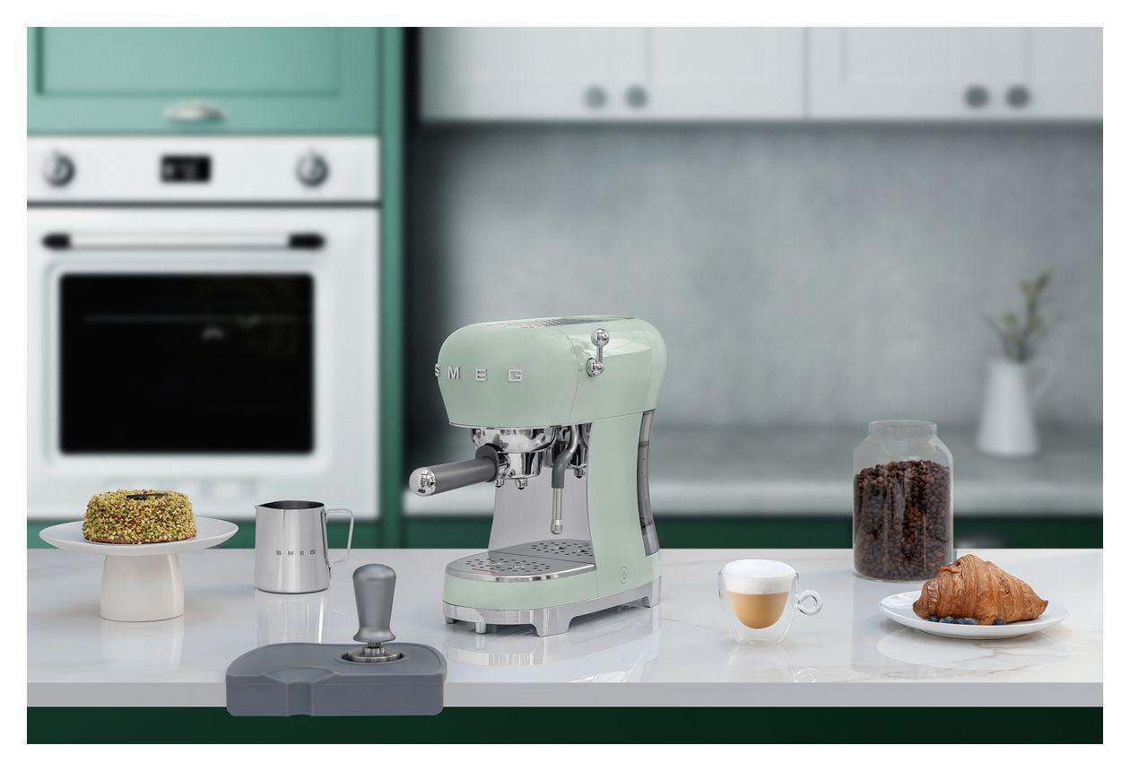ECF02PGEU Siebträger Kaffeemaschine 15 bar 1350 W  (Grün) 