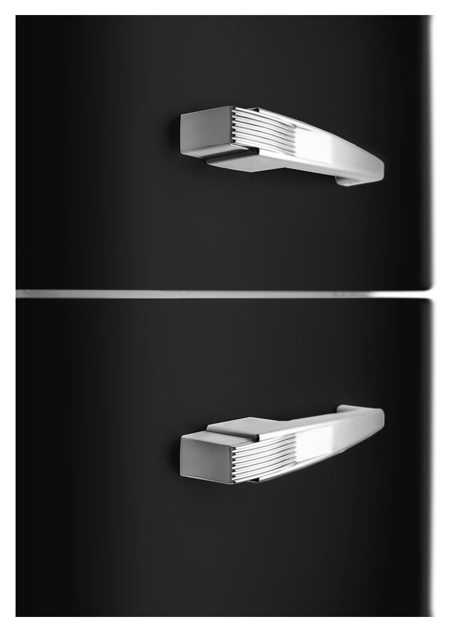 FAB32RBL6 234 l / 97 l Kühl-Gefrierkombi freistehend NoFrost 158 kWh Jahr  (Schwarz) 