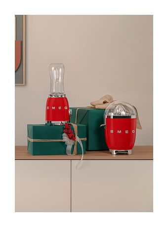 Smeg CJF11RDEU Zitruspresse 70 W  (Rot) f&uuml;r 139,99 Euro