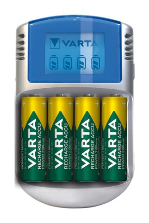 Varta Akku Ladegerät, inkl. 4X AA 2600mAh, Batterieladegerät für wiederaufladbare AA/AAA, LCD Charger, mit USB Kabel & 12V Adapter f&uuml;r 34,99 Euro