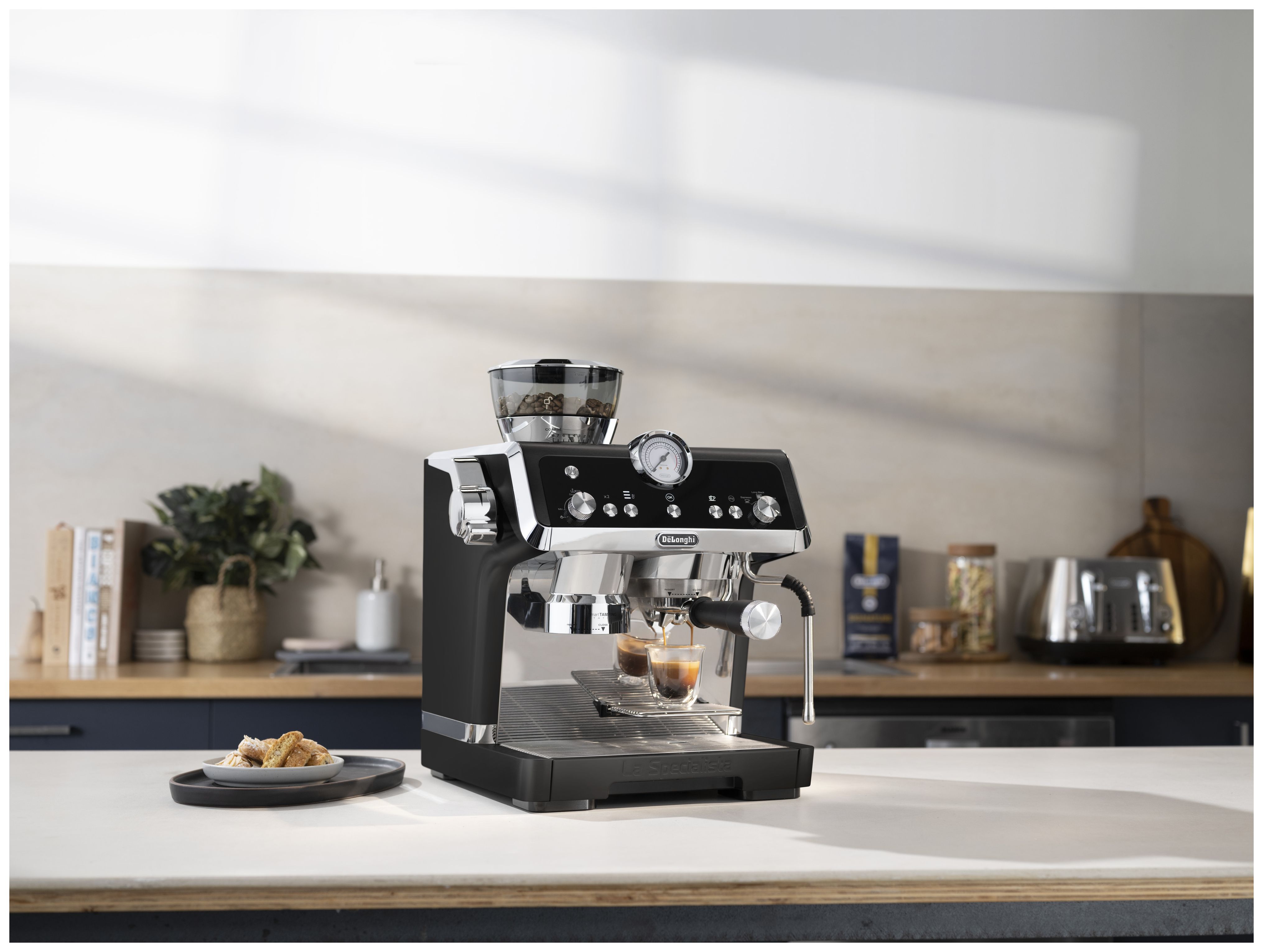 DeLonghi EC9355.BM La Specialista Prestigio Siebtr ger