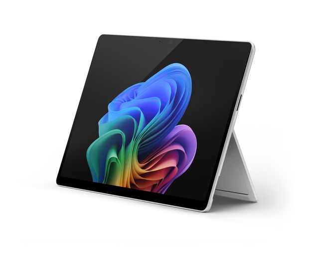 Microsoft Surface Pro 11 Copilot+ 512 GB Tablet 33 cm (13 Zoll) 3,4 GHz Windows 10 MP  (Platin) f&uuml;r 1.933,00 Euro