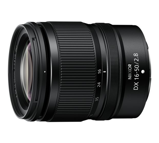 Nikon Z DX 16-50mm f/2.8 VR f&uuml;r 747,00 Euro