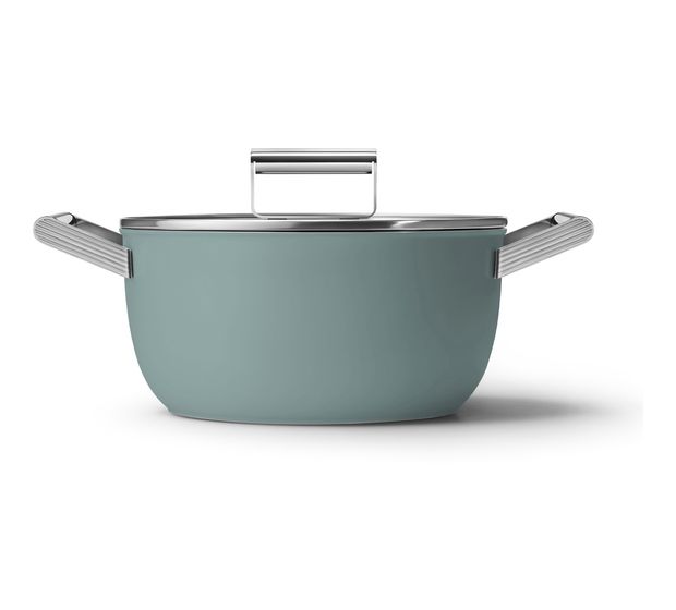 Smeg CSF2412EGM Schmortopf 50's Style 24 cm Keramik beschichtet für alle Herdplatten und Backöfen bis 250° mit Glas-Deckel   (Grün) f&uuml;r 165,99 Euro