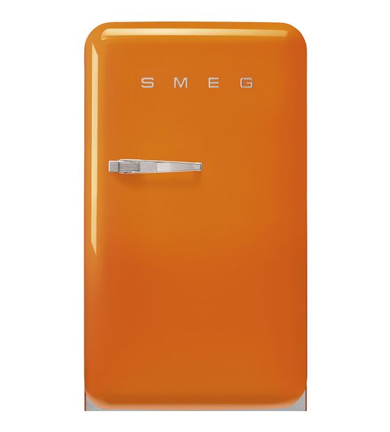 Smeg FAB10ROR5 122 l / 105 l Kühlschrank freistehend EEK: E 142 kWh Jahr  (Orange) f&uuml;r 899,00 Euro