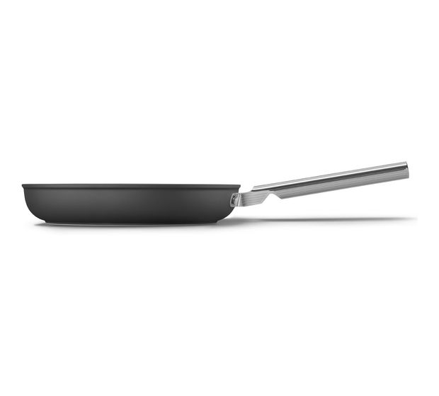 Smeg FPF2802BLM Bratpfanne 50's Style 28 cm Keramik beschichtet für alle Herdplatten und Backöfen bis 250° Spülmaschinengeeignet   (Schwarz) f&uuml;r 116,99 Euro