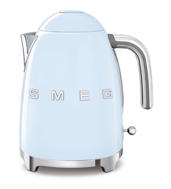 Smeg KLF03PBEU 1,7 l Wasserkocher 2400 W  (Blau) f&uuml;r 141,99 Euro