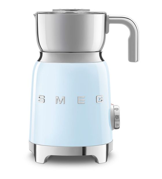 Smeg MFF01PBEU Milchaufschäumer Automatischer Milchaufschäumer/-wärmer ca. 250 ml  (Blau) f&uuml;r 193,99 Euro