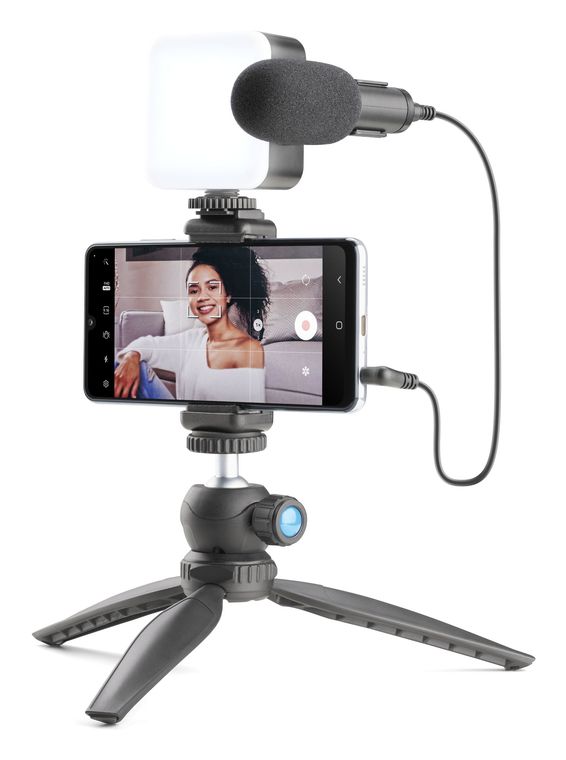 Cellular Line Vlogger Kit Universal  (Schwarz) f&uuml;r 34,99 Euro