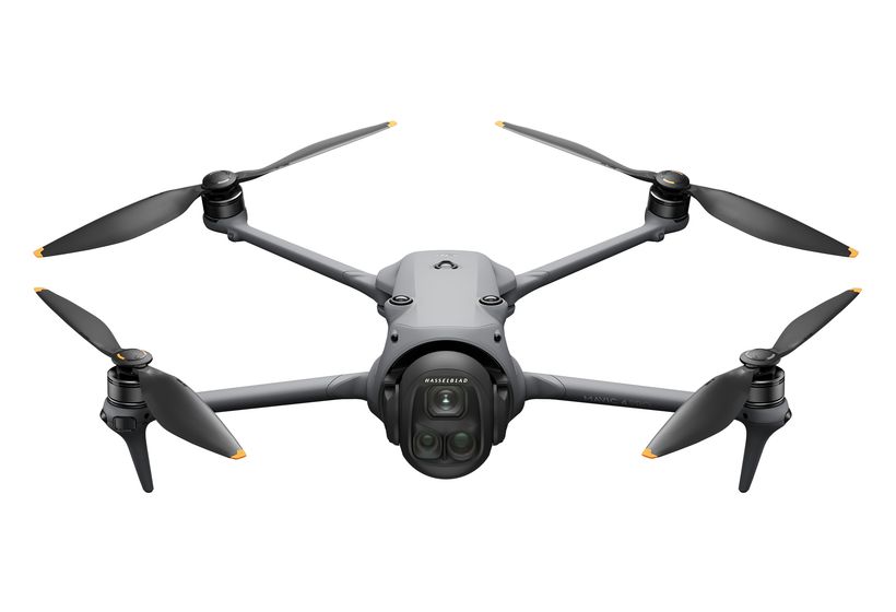 DJI Mavic 4 Pro Fly More Combo Quadrocopter Multicopter/Drohne Flugzeit: 51 min  (Grau) f&uuml;r 2.699,00 Euro