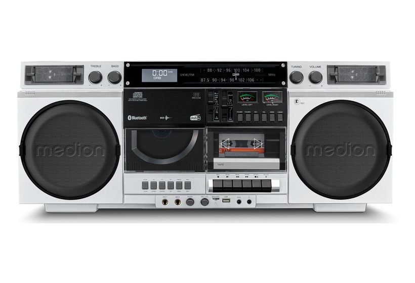 Medion Life P66538 Retro Boombox DAB+, FM, PLL 20 W Bluetooth  (Weiß) f&uuml;r 165,99 Euro