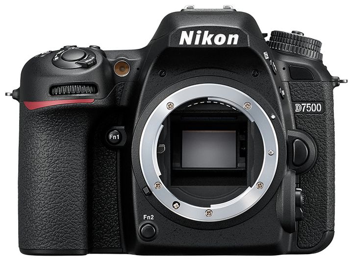 Nikon D7500 21 MP  SLR-Kameragehäuse (Schwarz) für 1.019,00 Euro
