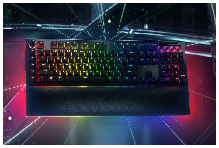Razer BlackWidow V4 Pro RGB-LED Gaming Tastatur (Schwarz) für 269,99 Euro
