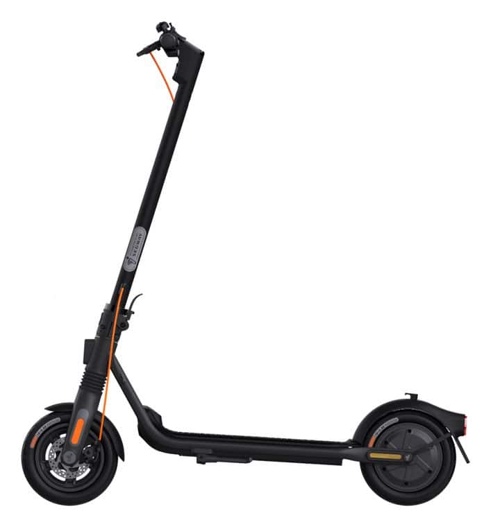 Segway KickScooter F2 PRO D 18,5 kg E-Scooter bis zu  55 km Reichweite für 599,00 Euro