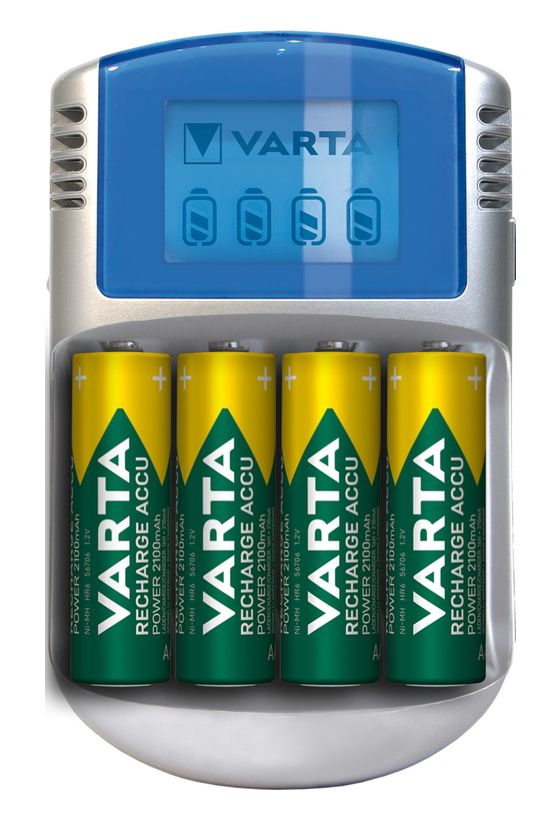Varta Akku Ladegerät, inkl. 4X AA 2600mAh, Batterieladegerät für wiederaufladbare AA/AAA, LCD Charger, mit USB Kabel & 12V Adapter f&uuml;r 34,99 Euro